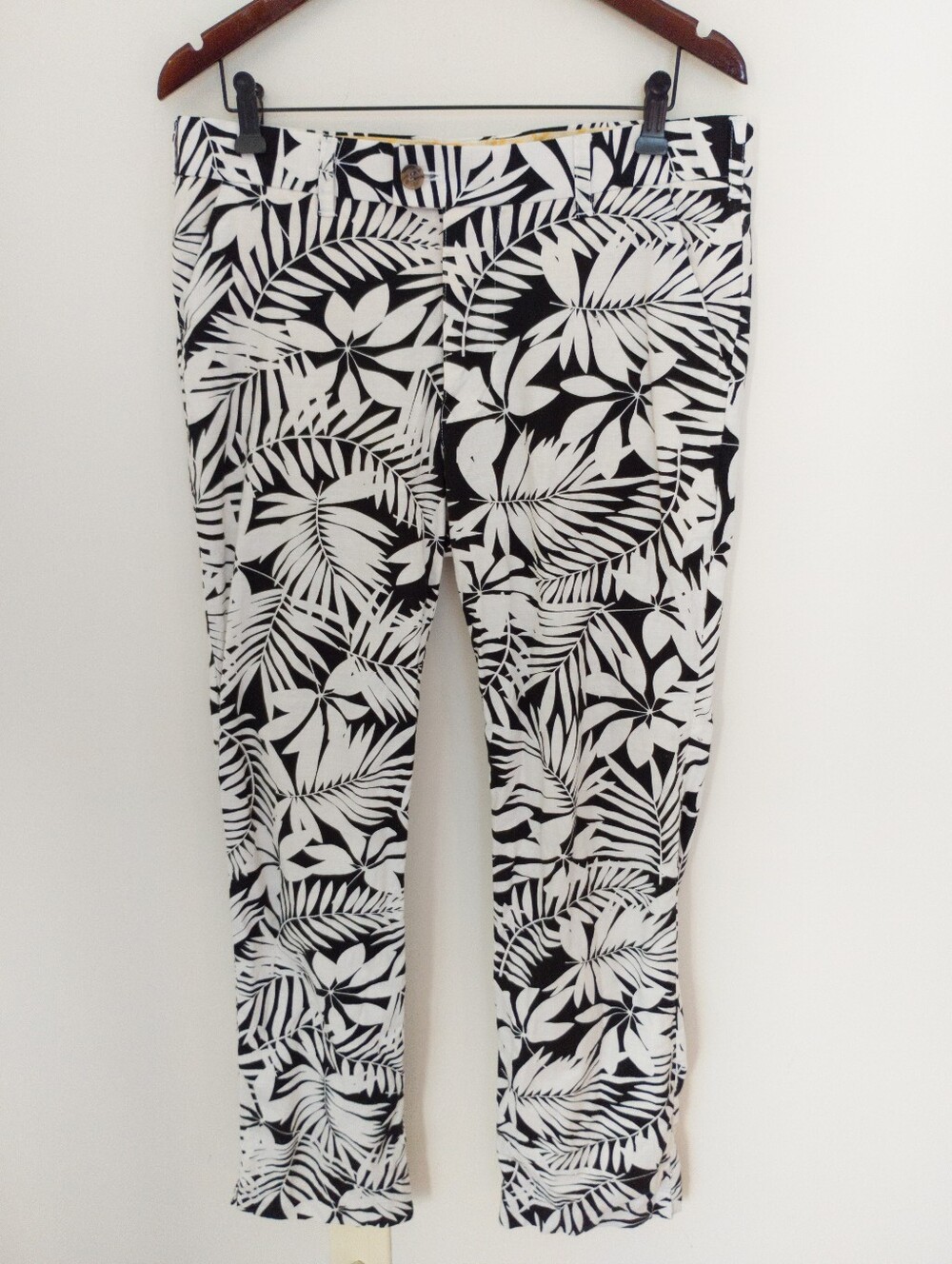 Loudmouth Golf Pants Menโs 34 Jungle Bogey Black White Palm Leaf Tropical